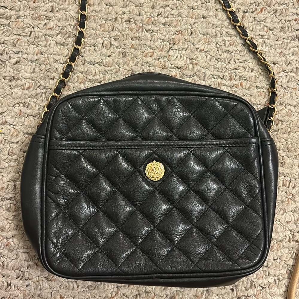 Medallion Black Bag